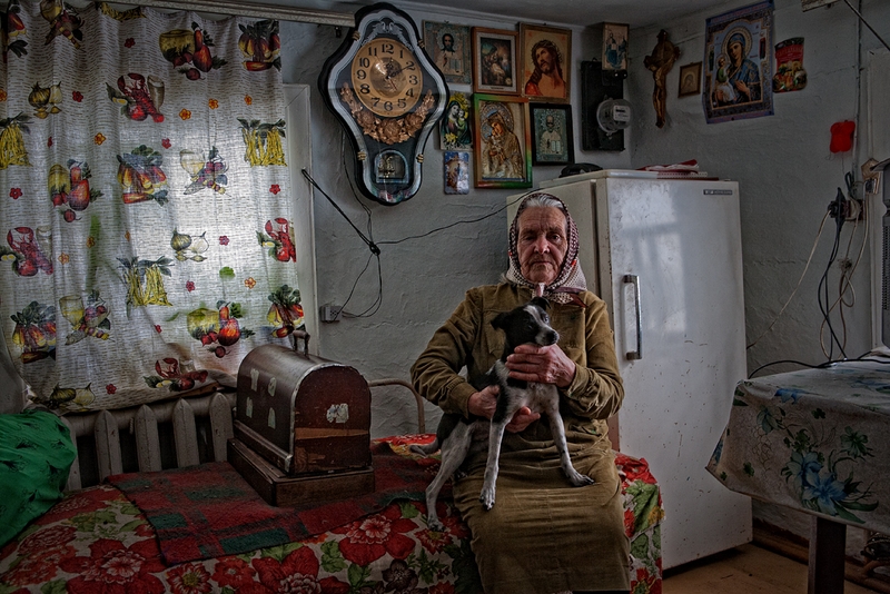 784 - PORTRAIT OF ELDERLY WOMAN - KAMAKAEV ALEXANDER - russian federation.jpg
